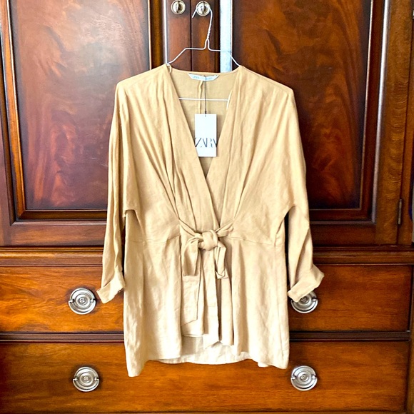 Zara long sleeve wrap top. - Picture 1 of 3